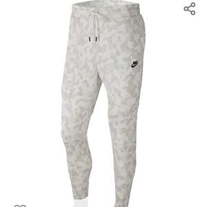 New Mens Nike Camouflage Joggers